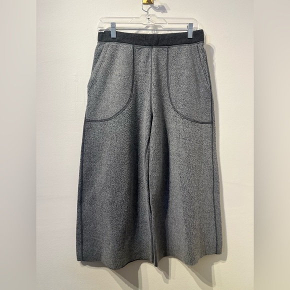 Free People Gray Fleece Wide-Leg Cropped Pants Size Medium - Picture 2 of 5